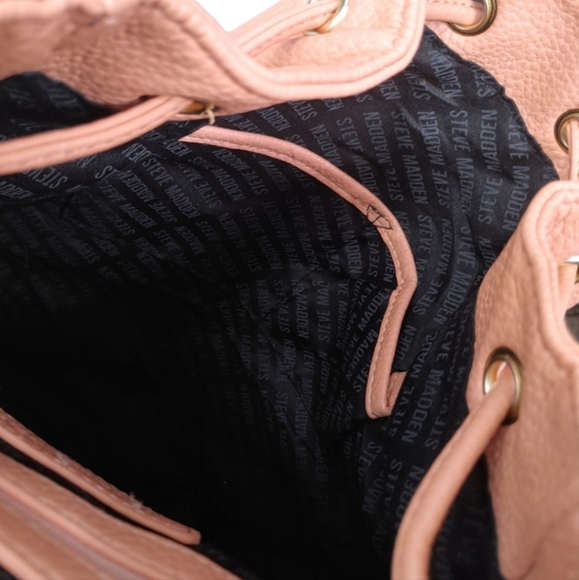 Steve Madden Blush Pink Vegan Leather Drawstring Foldover Backpack Purse Bag - Picture 9 of 12